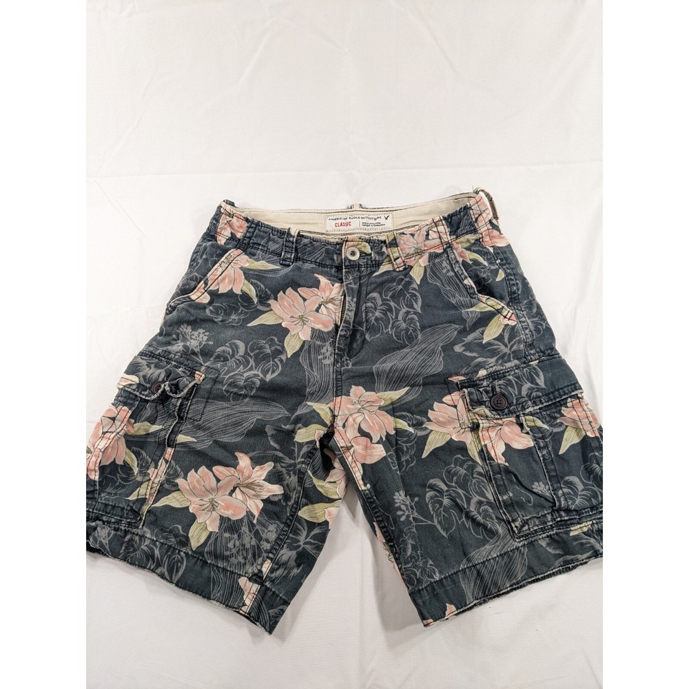 American Eagle men's shorts Floral Hawaiian 30 cargo shorts Classic Fit Black